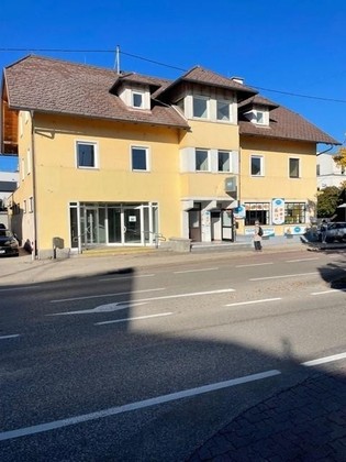 Einzelhandel / Geschäfte in 4663 Laakirchen