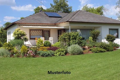 Häuser in 7511 Mischendorf