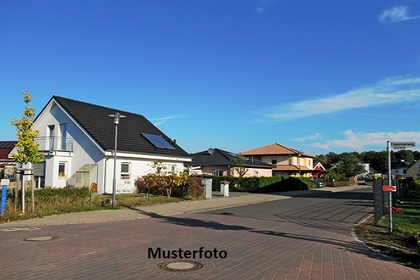 Häuser in 8053 14. Eggenberg