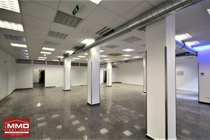 Hallen / Lager / Produktion in 2000 Stockerau