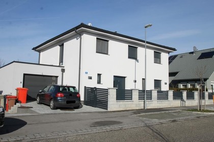 Häuser in 2435 Ebergassing