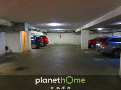 Übergroßer Garagenplatz - (Doppelplatz) Übergroßer Garagenplatz - (Doppelplatz)