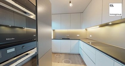 Familienfreundliche Doppelhaushälfte mit Garten Dachterrasse Familienfreundliche Doppelhaushälfte mit Garten Dachterrasse