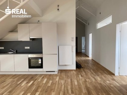 Erstbezug: Schöne, geräumige 3-Zimmer-Mietwohnung mit neuer Küchenzeile in zentraler Lage in Knittelfeld - direkt am Hauptplatz