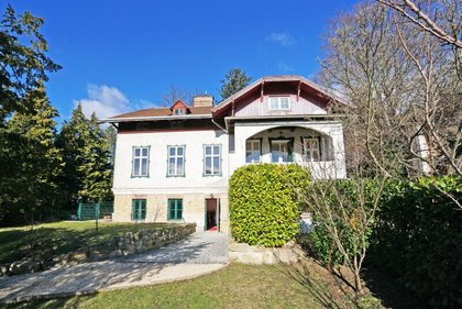 Charmante Jahrhundertwende-Villa auf Südhang im Pressbaumer Zentrum - TEILSANIERT!