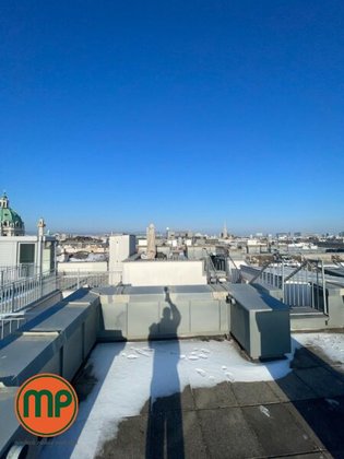 Wien's Ikonen im Blick: Maisonette-Wohnung mit Panorama-Dachterrasse