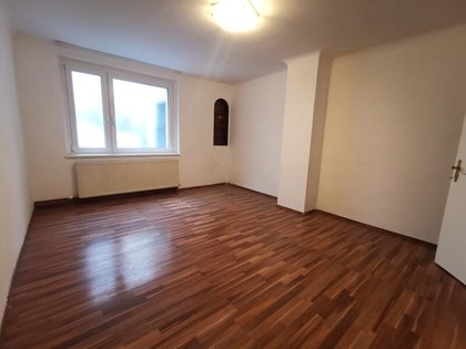 3 Zimmer-Wohnung im Erdgeschoss nahe Marihilfer Straße / Gumpendorfer Straße / U4 - Margaretengürtel