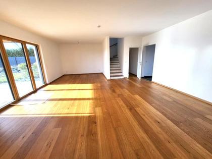 NEUBAU: Großzügiges, modernes Einfamilienhaus (150m²) in ruhiger zentraler Lage in Fürstenfeld!