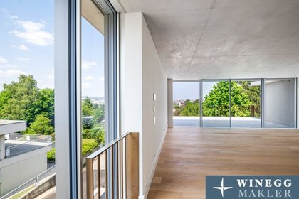 5-Zimmer-Wohnung in HANGLAGE mit unglaublichem FERNBLICK von Stararchitekt Sir David Chipperfield