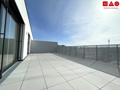 Den Sommer genießen! Dachterrassenwohnung mit durchdachter Raumaufteilung inklusive modernster Energiegewinnung für höchsten Wohnkomfort!