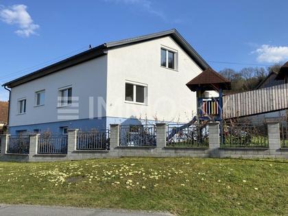 Geräumiger Familienhit in charmanter Dorflage