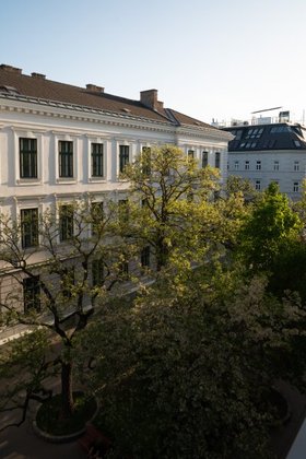 Sanierter Altbau I Balkon, Loggia, Luftwärmepumpe, Fußbodenheizung I Energieausweis: fGEE Klasse A++