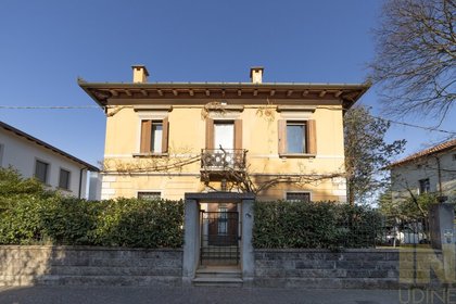 Häuser in  Italien