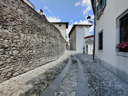 Häuser in  Italien