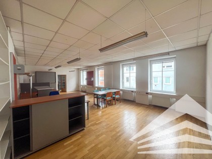 Günstige 210 m² Bürofläche in Urfahr zu vermieten!