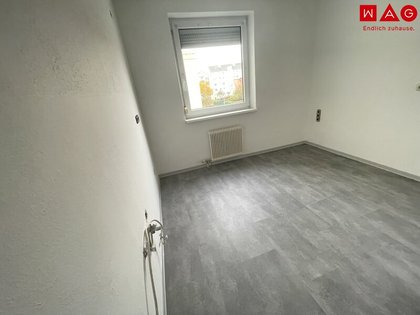 Eigentum statt Miete zahlen! - Preiswerte Eigentumswohnung mit Balkon & Lift!