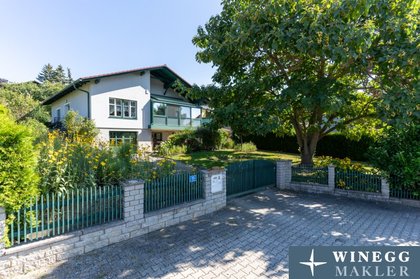 Wohnen auf einer Ebene! Gemütliches Haus mit Pool und wunderschönem Garten