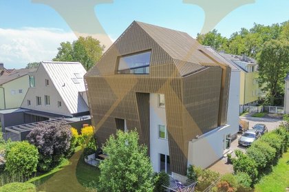 Luxuriöses Zweifamilienhaus mit traumhaftem Garten in der Knabenseminarstraße in Urfahr zu verkaufen!