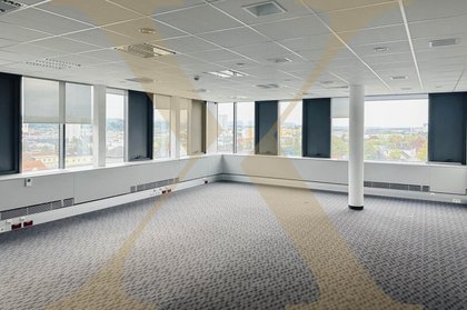 Moderne und klimatisierte (Penthouse-)Bürofläche mit Parkplätzen und top Ausstattung ab sofort in Wels zu verkaufen!