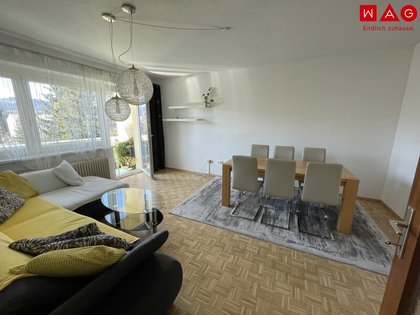 Licht durchflutete 3 Zimmerwohnung mit sonnigem Balkon!