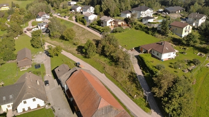 Schönes Grundstück in ruhiger und zentraler Lage von Schiefling am Wörthersee!