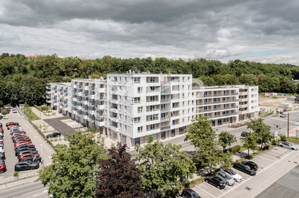 2 Zimmer Wohnung mit großer Terrasse!