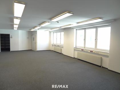 In bester Zentrumslage von Innsbruck gelangt eine Bürofläche mit ca. 332m² zur Vermietung