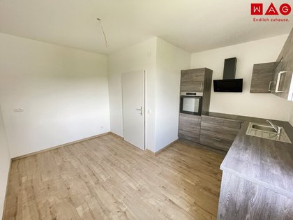 Modernisierte & großzügige Familienwohnung inkl. Loggia!