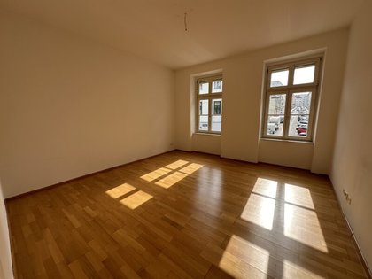 Schönbrunn: 2 Zimmer-Wohnung mit separater Küche Schönbrunn: 2 Zimmer-Wohnung mit separater Küche