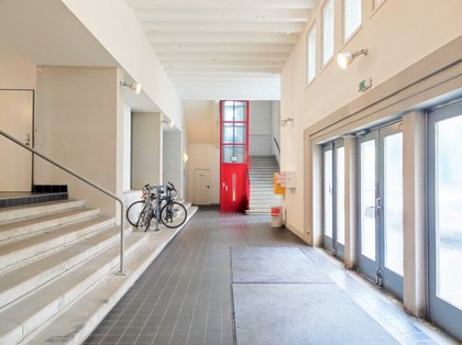 GEMEINSCHAFTSDACHTERRASSE: Garconniere in Hofruhelage