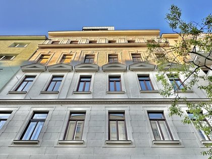 Top aufgeteilte Altbauwohnung mit Eigengarten! Zwischen Rochusmarkt und Kardinal Nagl- Platz!