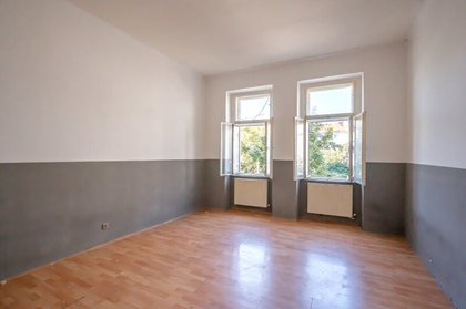 ++Airbnb erlaubt++ sanierungsbedürftige 2-Zimmer-Wohnung in sehr guter Lage! ++Airbnb erlaubt++ sanierungsbedürftige 2-Zimmer-Wohnung in sehr guter Lage!
