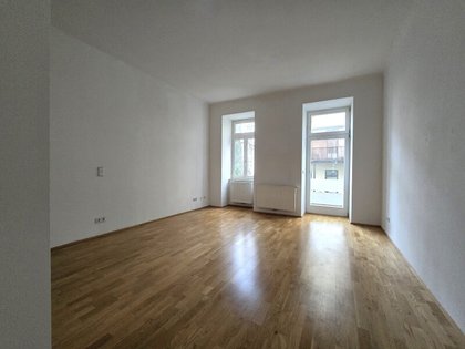 Top aufgeteilte Altbauwohnung mit Eigengarten! Zwischen Rochusmarkt und Kardinal Nagl- Platz!