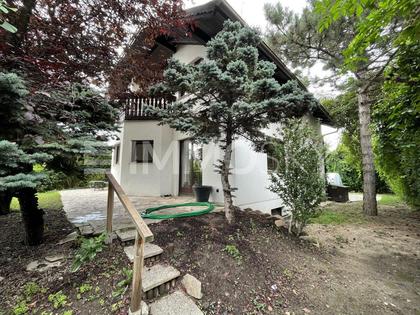 Garten-Terrasse-Pool-Garage-Keller