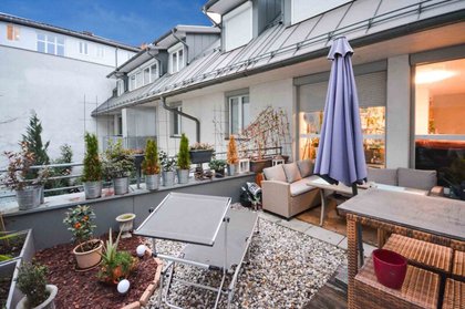 Attraktive Innenstadtwohnung mit XL-Terrasse & Tiefgarage Attraktive Innenstadtwohnung mit XL-Terrasse & Tiefgarage