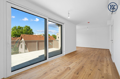 Stellen Sie sich vor, wie Sie an einem sonnigen Morgen die frische Luft auf Ihrer großzügigen Terrasse genießen Stellen Sie sich vor, wie Sie an einem sonnigen Morgen die frische Luft auf Ihrer großzügigen Terrasse genießen