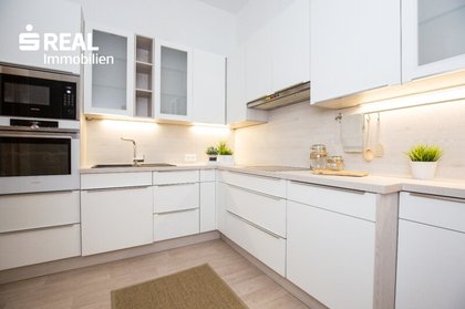 Wohnen - Büro - Praxis......alles ist hier möglich! 4-Zimmer Altbauwohnung in Baden Wohnen - Büro - Praxis......alles ist hier möglich! 4-Zimmer Altbauwohnung in Baden