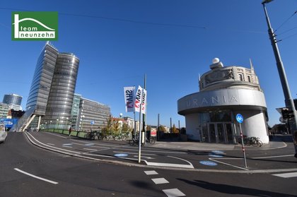 Stadtwohnung in Traumlage: direkt bei der Urania, Wien Mitte mit Donaublick! Stadtwohnung in Traumlage: direkt bei der Urania, Wien Mitte mit Donaublick!
