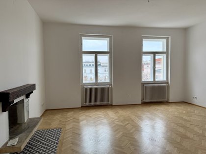 Altbauwohnung mit Dachterrasse und Sauna (Erstbezug nach Renovierung); Klimaanlage Altbauwohnung mit Dachterrasse und Sauna (Erstbezug nach Renovierung); Klimaanlage