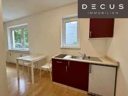| ENTZÜCKENDE KLEINWOHNUNG IM ERDGESCHOSS | MÖBLIERT & HELL | 1 ZIMMER inkl. KÜCHE | GUTE VERKEHRSANBINDUNG | ENTZÜCKENDE KLEINWOHNUNG IM ERDGESCHOSS | MÖBLIERT & HELL | 1 ZIMMER inkl. KÜCHE | GUTE VERKEHRSANBINDUNG