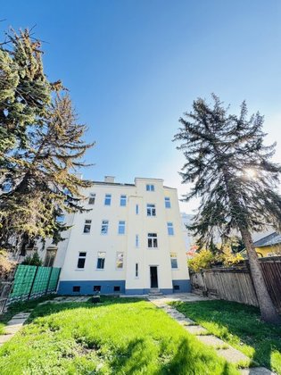 Exklusive Entwicklungsmöglichkeit: Rohdachboden in 1220 Wien Exklusive Entwicklungsmöglichkeit: Rohdachboden in 1220 Wien
