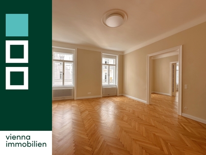Stilaltbau mit Balkon und hochwertiger Ausstattung Stilaltbau mit Balkon und hochwertiger Ausstattung