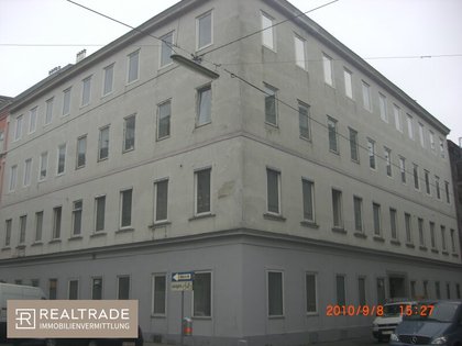 Attraktive Investition: unbefristet vermietete Wohnung in zentraler Lage! Attraktive Investition: unbefristet vermietete Wohnung in zentraler Lage!