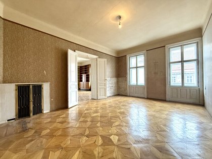 Exklusives Altbaujuwel mit 170 m² ? Historischer Charme trifft auf individuelles Gestaltungspotenzial Exklusives Altbaujuwel mit 170 m² ? Historischer Charme trifft auf individuelles Gestaltungspotenzial