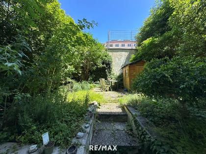 Gartenparadies in urbaner Lage ? 3-Zimmerwohnung mit Charme und Charakter Gartenparadies in urbaner Lage ? 3-Zimmerwohnung mit Charme und Charakter