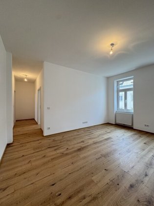 ***Stilvoller Erstbezug in Ruhelage ? Sanierte 3-Zimmer-Altbauwohnung*** ***Stilvoller Erstbezug in Ruhelage ? Sanierte 3-Zimmer-Altbauwohnung***