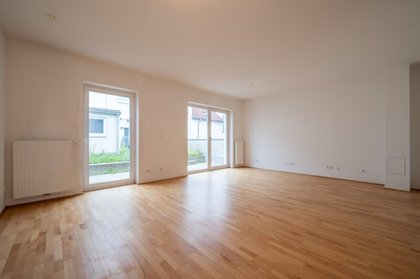 Traumhafte 2 Zimmerwohnung mit Garten und Terrasse in Hofstetten!