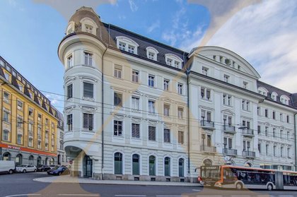 Klimatisierte Geschäfs-/Bürofläche mit idealer Sichtbarkeit im Zentrum von Linz zu vermieten! Klimatisierte Geschäfs-/Bürofläche mit idealer Sichtbarkeit im Zentrum von Linz zu vermieten!