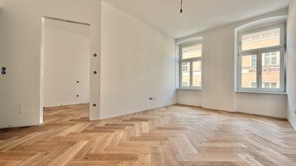 Ca. 33 m² Außenfläche I Innenhoflage I Erstbezug nach Kernsanierung I U-Bahn Nähe I Luftwärmepumpe inkl. Kühlung I Ca. 33 m² Außenfläche I Innenhoflage I Erstbezug nach Kernsanierung I U-Bahn Nähe I Luftwärmepumpe inkl. Kühlung I