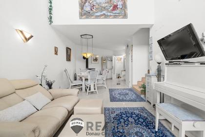 "Modernes Reihenhaus mit Garten, Dachterrasse & Parkplatz"